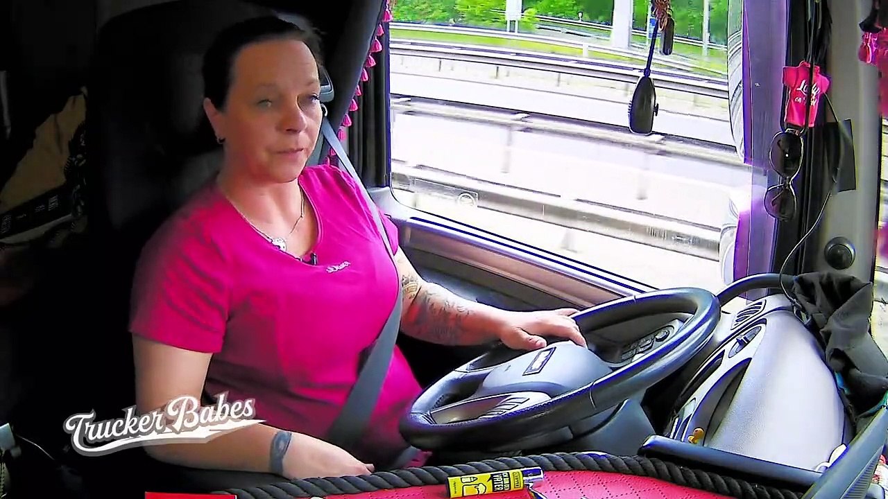Trucker Babes - 400 PS in Frauenhand Staffel 8 Folge 8 - Part 01 HD Deutsch