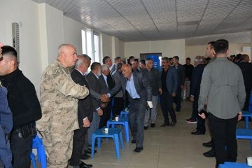 HUSUMETLİ İKİ AİLE, BU KEZ KAVGA ETMEYİP 'BARIŞ' SÖZÜ VERDİ