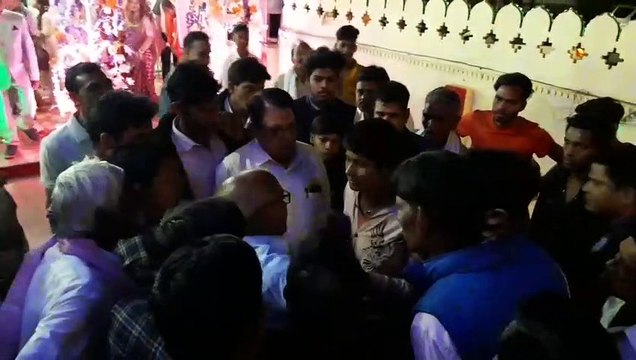 यहां शादी समारोह में दूल्हे की मां से छीना रुपए से भरा बैग
