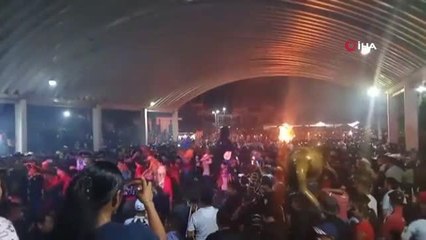 Meksika'da havai fişekler bomba gibi patladı: 17 yaralı