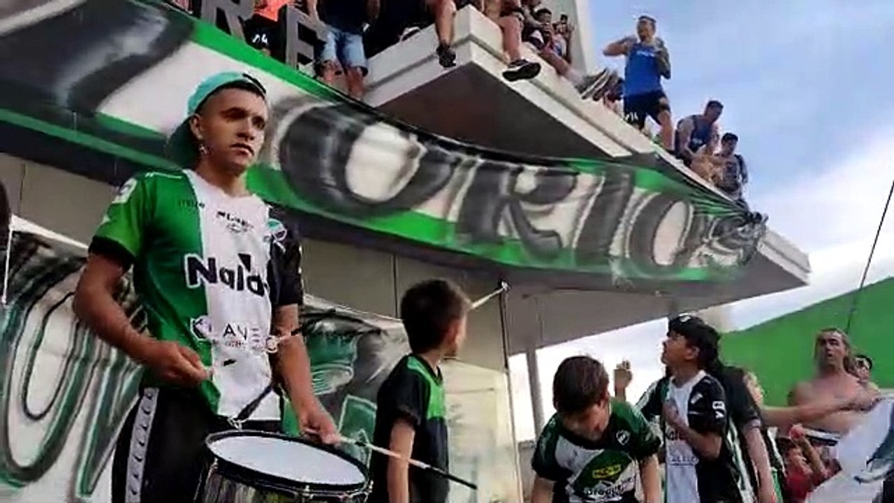 Los festejos de Villa Mitre con su gente, tras eliminar a Olimpo y pasar a la final