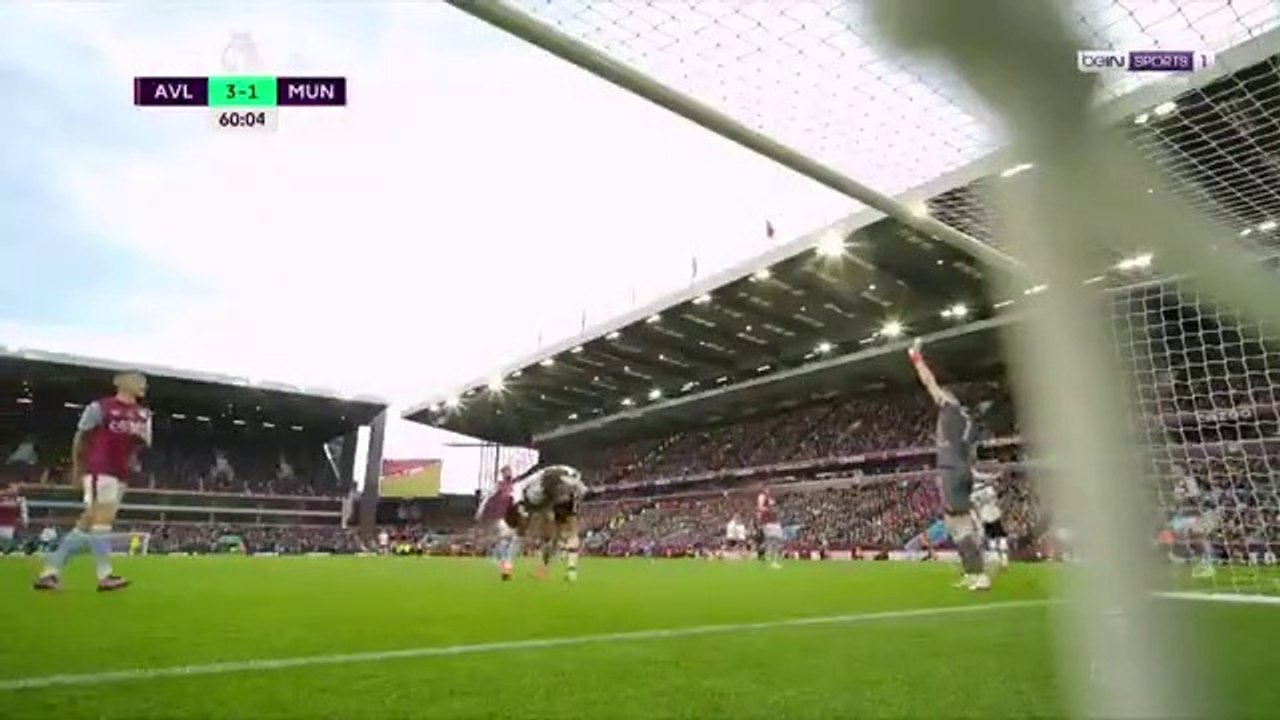 Tremenda pelea entre Cristiano Ronaldo y un jugador del Aston Villa