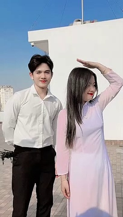 Clip: Thêm trai đẹp xuất hiện bên Phúng Phính