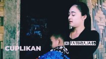 DI USIA BELASAN GADIS BADUY DALAM DI LARANG PAKE CELANA DALAM.kenapa___