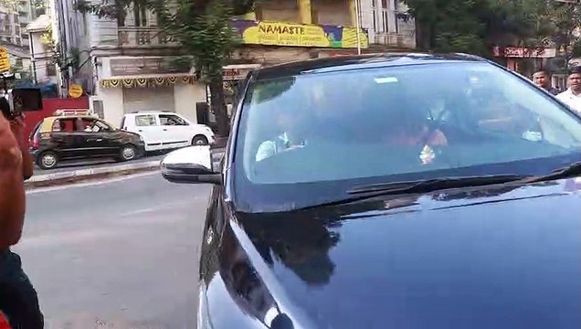 Alia Bhatt Arrived With His Husband Ranbir Kapoor At (Sir H. N. Reliance Hospital Girgaon, Mumbai) For Alia Bhatt Delivery