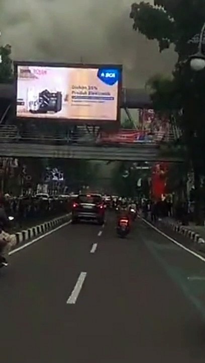 BERITA VIRAL HARI INI !! KEBAKARAN KANTOR WALIKOTA BANDUNG