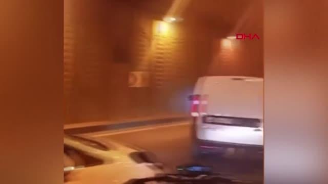 Ümraniye ve Bağcılar'da yol kapatıp asker eğlencesi düzenlediler