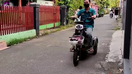 MILLIONS OF UNITS SOLD !! 3 WHEEL ELECTRIC MOTOR ANTI RAIN FOR A SCOOPY PRICE