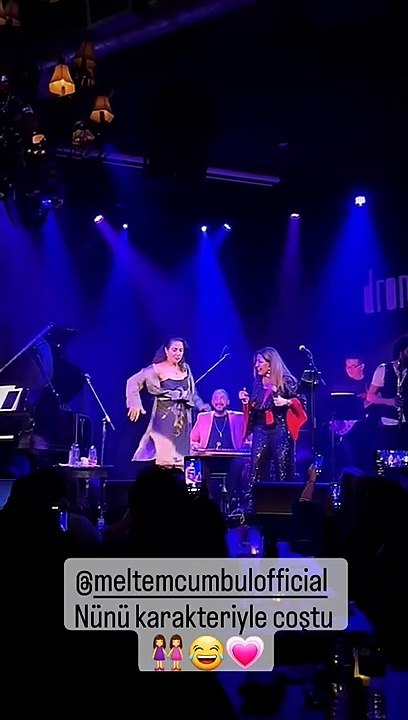 Nükhet Duru ile Meltem Cumbul’un sahnedeki dansı olay oldu