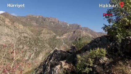 Hakkari'de askeri helikopterle dağlara, teröristlere 'Teslim ol' çağrısı yapılan bildiri atıldı