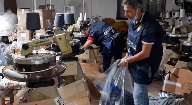 Treviso, sequestrato opificio tessile gestito per 13 anni da imprese insolventi con il Fisco (07.11.22)