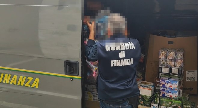 Pescara, “Stop Fake”: sequestrato 1 milione di giocattoli non conformi (07.11.22)