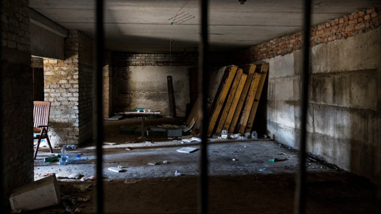 Russische Soldaten die Kampf verweigern werden in Lager gesperrt!