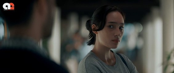 Perempuan Bergaun Merah | Trailer 1