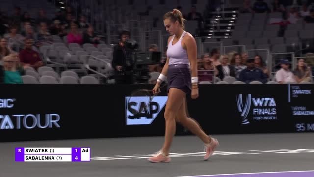 WTA Finals Fort Worth - Sabalenka surprend Swiatek et rejoint Garcia