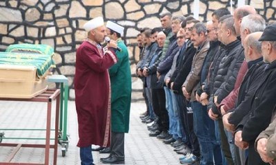 Bolu'daki otobüs kazasında ölen çift, Kırşehir'de toprağa verildi