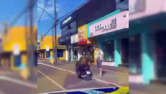 Mais de 330 empresas estão de portas fechadas em apoio aos manifestantes em Assis Chateaubriand