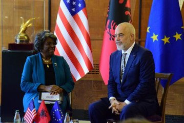 ABD'nin BM Daimi Temsilcisi Greenfield, Arnavutluk'u ziyaret etti