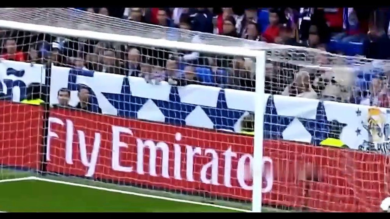 Ronaldo, Cristiano Diremehkan Cassano This is what Benzema is threatening if Ronaldo continues to be his opponent right now!