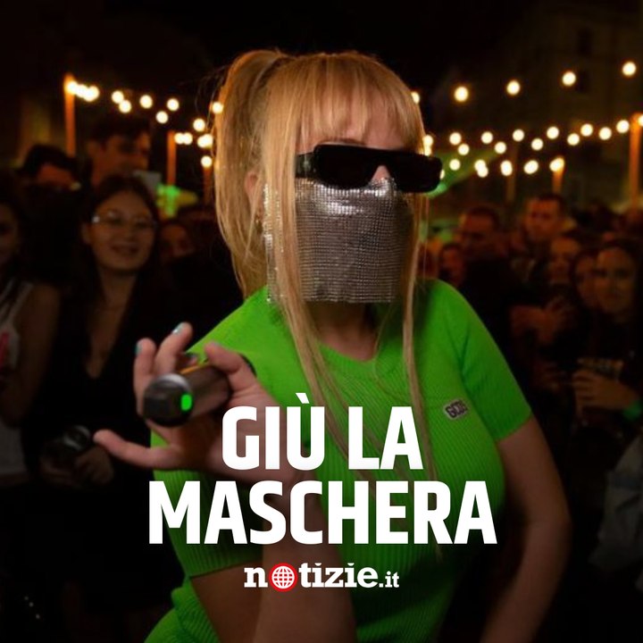 Myss Keta si toglie la maschera : il vero volto della cantante nasconde sorprese