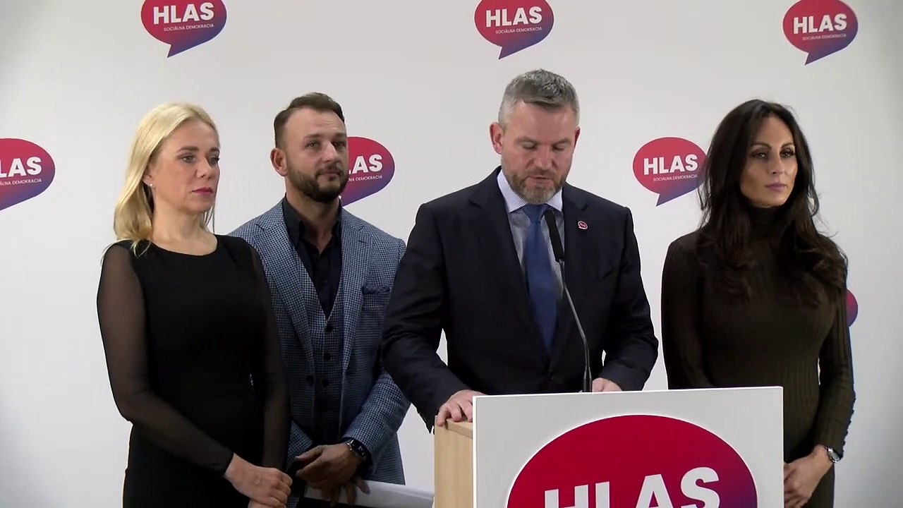 ZÁZNAM: Pellegrini chce,aby vláda a Mikulec informovali o pripravenosti na migráciu