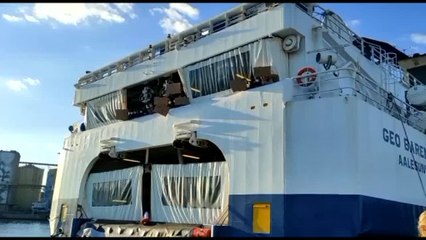 Il grido dei migranti della nave Geo Barents: "Help us!"