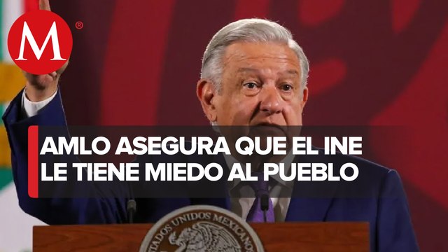 AMLO cuestiona seguros médicos privados de consejeros del INE