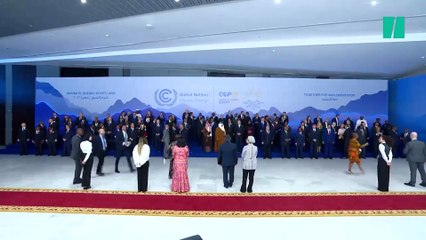 Mandatarios internacionales posan juntos para "la foto de familia" al  inicio de la COP27