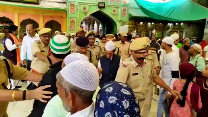 देखें Video.. डीजीपी मिश्रा ने की दरगाह जियारत और ब्रह्मा मंदिर के दर्शन