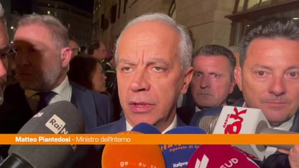 Migranti, Piantedosi "Ci stiamo comportando con umanità e fermezza"