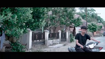 Sri Fayola Ft. Anggi Rayns - Rasaki Indak Ka Tatuka (Official Music Video)