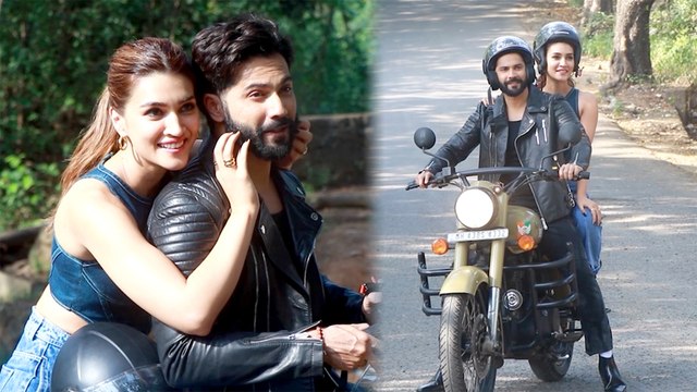 वरुण धवन और कृति सेनन फिल्म के प्रमोशन के लिए फिल्म सिटी पहुंचे बाइक पर बैठकर