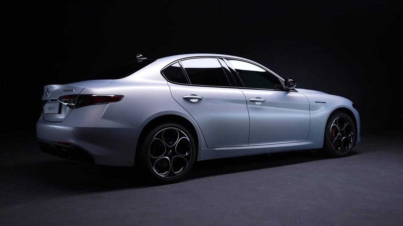 Alfa Romeo Stelvio und Alfa Romeo Giulia - NFT-Technologie und Alfa Connect-Dienste