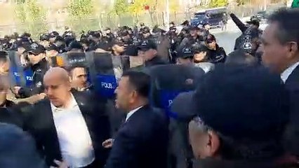 Alevilerin Meclis'e yürüyüşüne polis müdahalesi