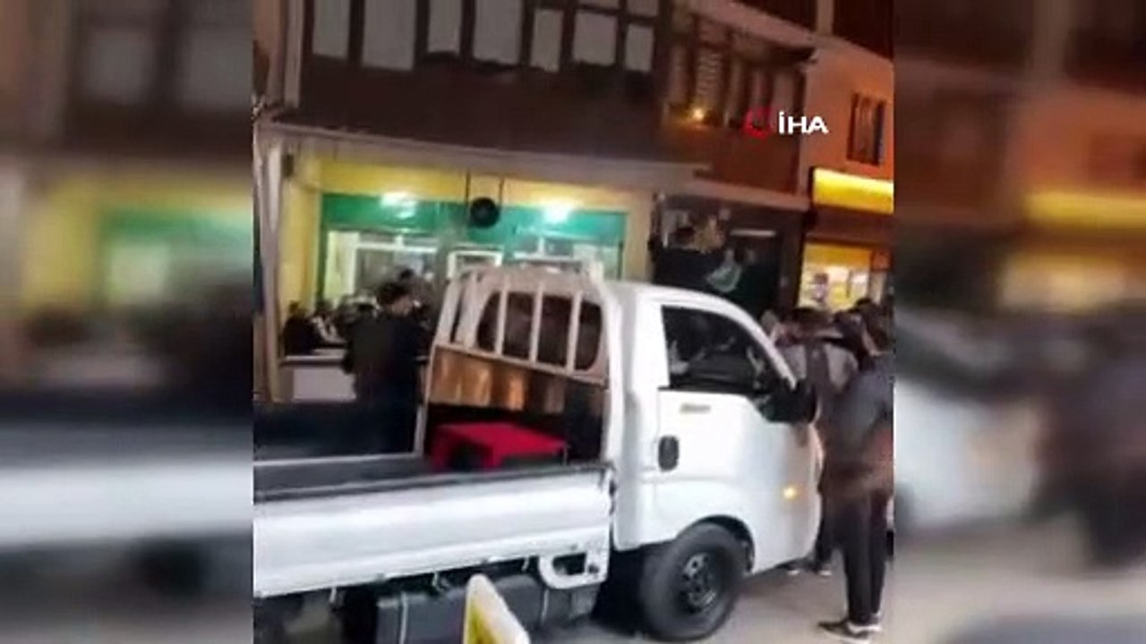 Asker uğurlamasında peş peşe ateşlediler