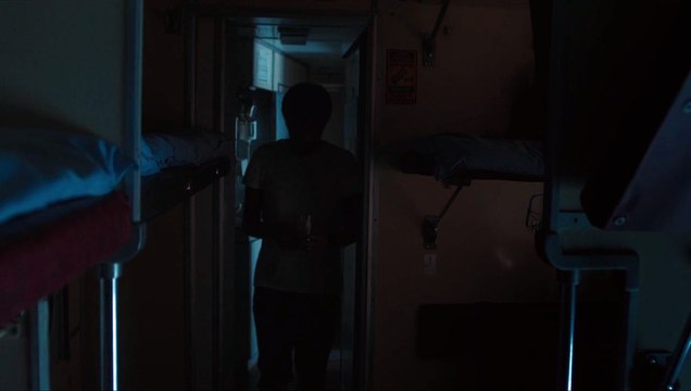 Poet EXTRAIT VO Train de nuit