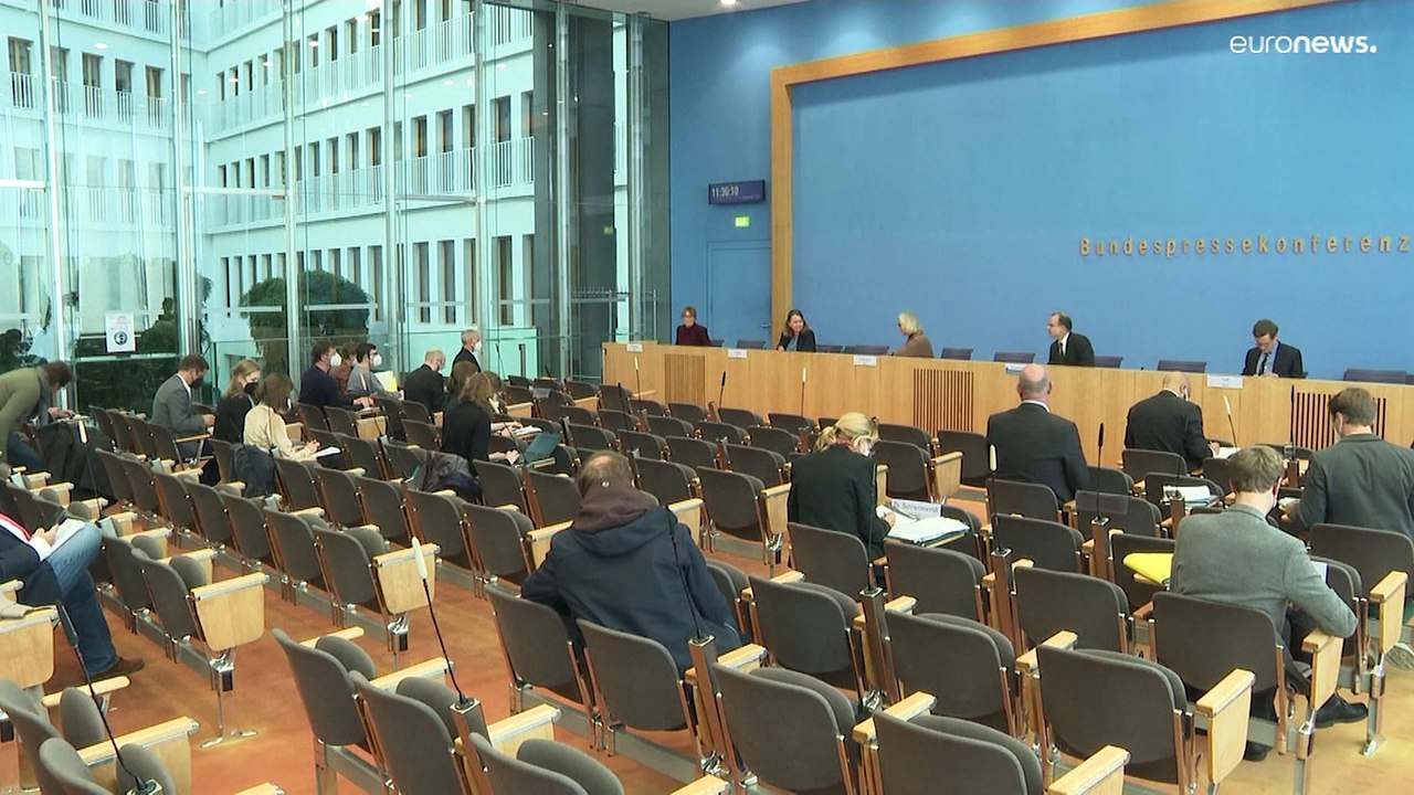 Bootsmigranten in Catania: 'Humanity 1“ will Hafen nicht verlassen