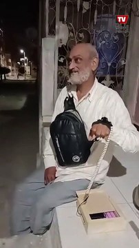 عم سامي كفيف بدرجة مخترع.. اخترع جهاز إنذار