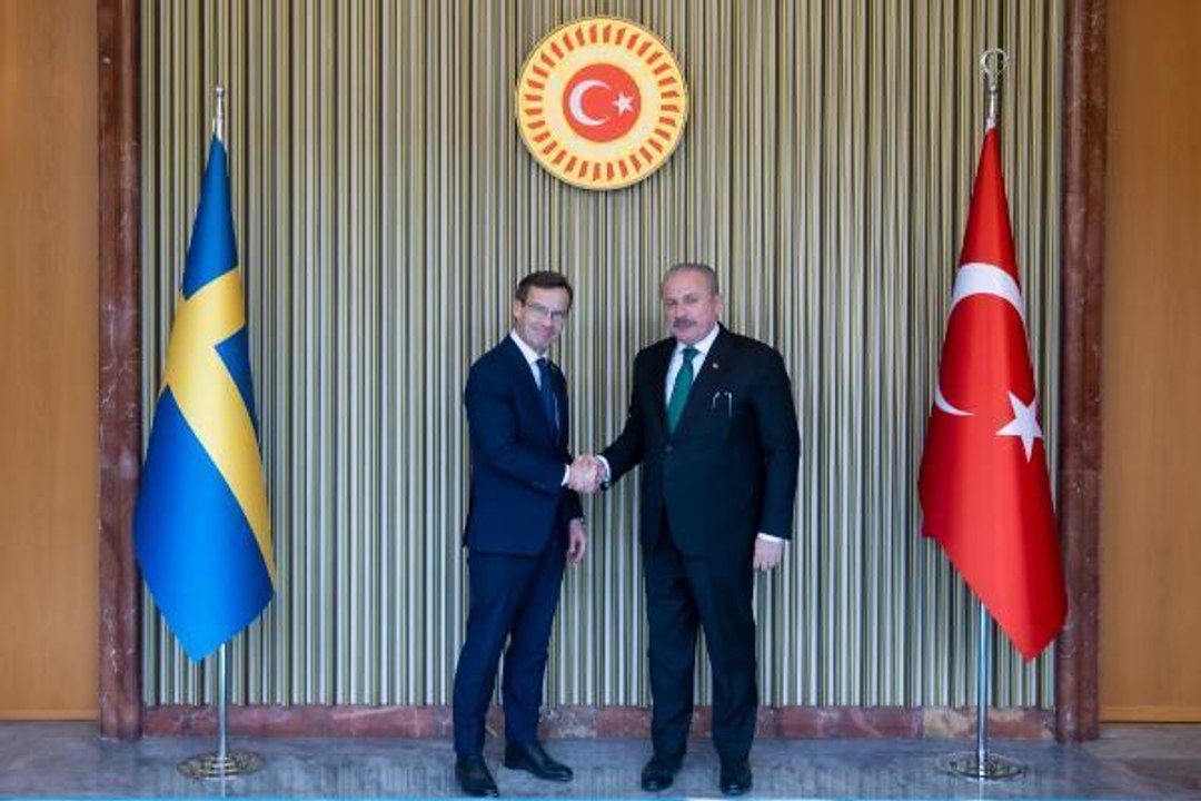 TBMM Başkanı Şentop, İsveç Başbakanı Kristersson ile görüştü