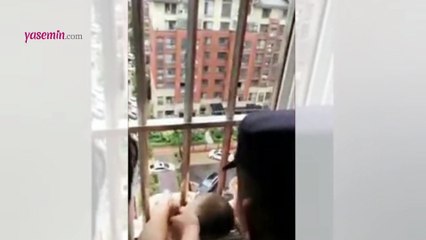 Korkuluklara sıkışan bebek son anda böyle kurtarıldı!