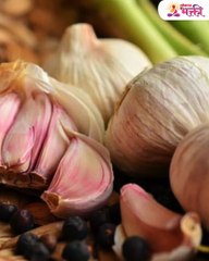 पैश्याचा पाऊस होईल , लसूणाचा असा करा उपाय 