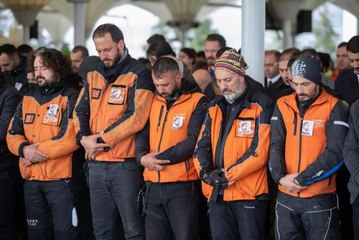 "Ankara'da bıçaklı saldırı sonucu yaşamını yitiren motosikletli kurye, son yolculuğuna uğurlandı" başlıklı haberimizin ikinci paragrafında yer alan...