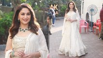 Madhuri Dixit White Lehenga Look Viral, Jhalak Dikhhla Jaa Set पर बिखेरे जलवे । *Entertainment