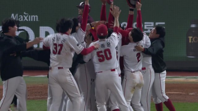 키움 꺾고 왕좌 오른 SSG...완벽했던 '무결점 우승' / YTN