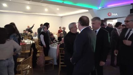 Sevdiği kadınla evlenebilmek için huzurevine yerleşti