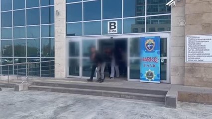 Uyuşturucu ele geçirilen otomobildeki 4 kişi tutuklandı