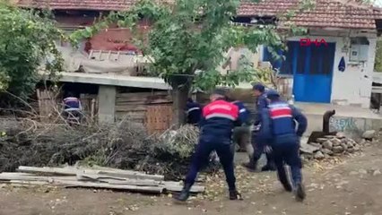 UCUZ PAUNT ALMAK İSTEYEN ARKADAŞINI 400 BİN LİRA DOLANDIRDI, SAKLANDIĞI AHIRDA YAKALANDI