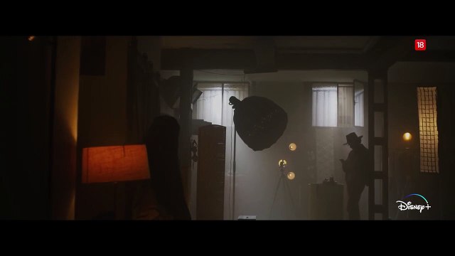 En el nombre de ellas Tráiler