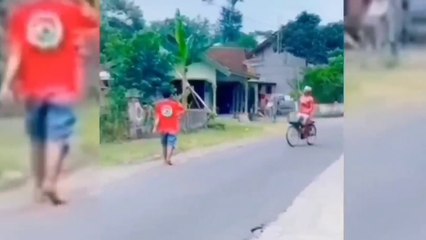 Kelakuan Warga Bumi Bikin Sakit Perut