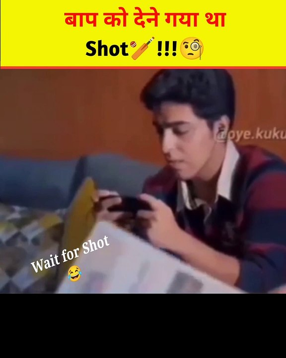 Earphone Lagana hi Bhool Gaya #shortsfeeds #viral_videos #funny_videos #laughing_videos